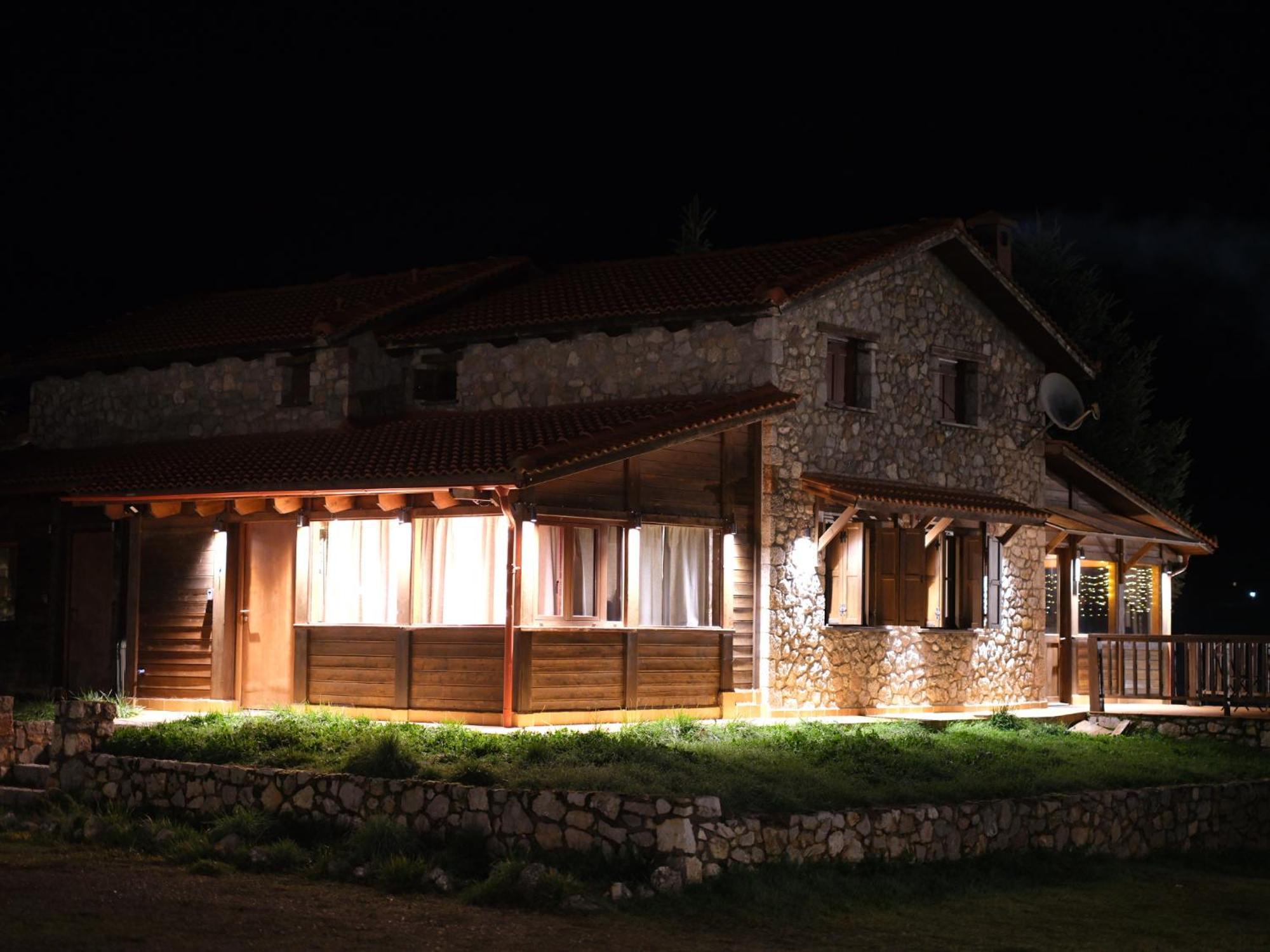 Mont Valley Boutique Chalets Arakhova Eksteriør bilde