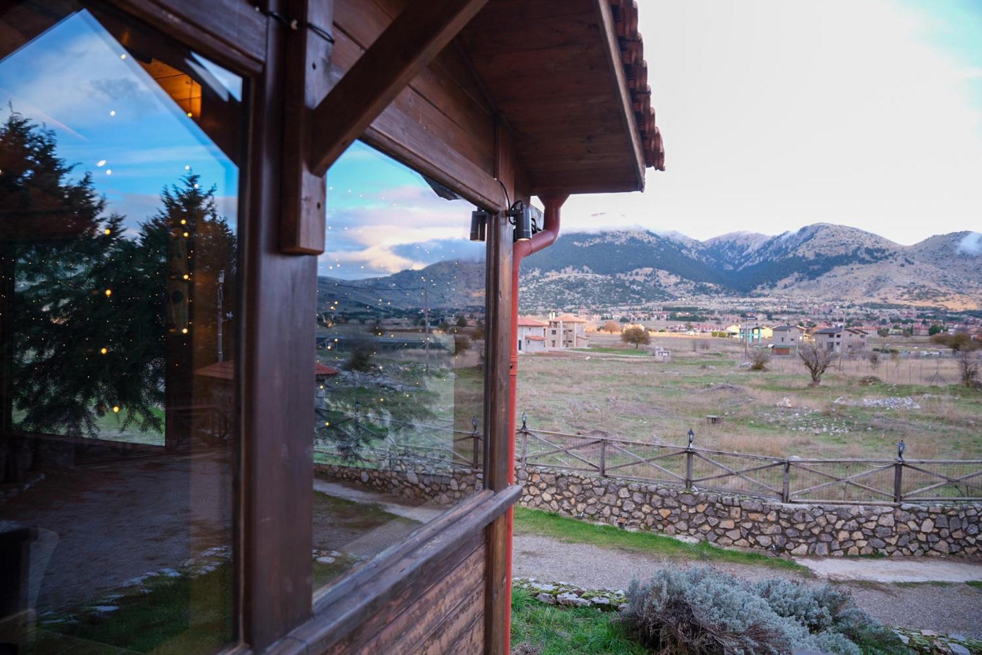 Mont Valley Boutique Chalets Arakhova Eksteriør bilde
